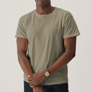 1060. Buck Mason Slub Curved Hem Tee | Color: Flight Green